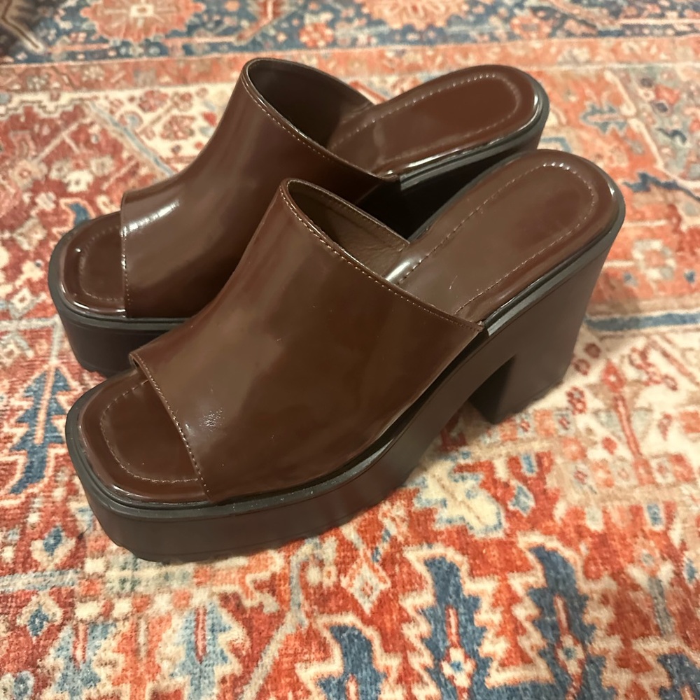 Brown patent leather sandals!
